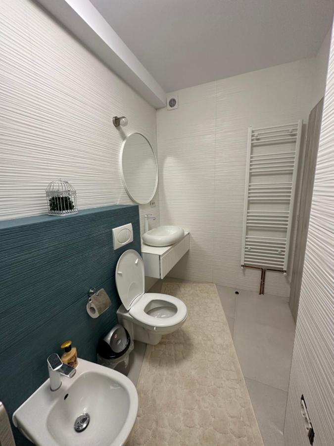Apartamente Arinis Gura Humorului Εξωτερικό φωτογραφία