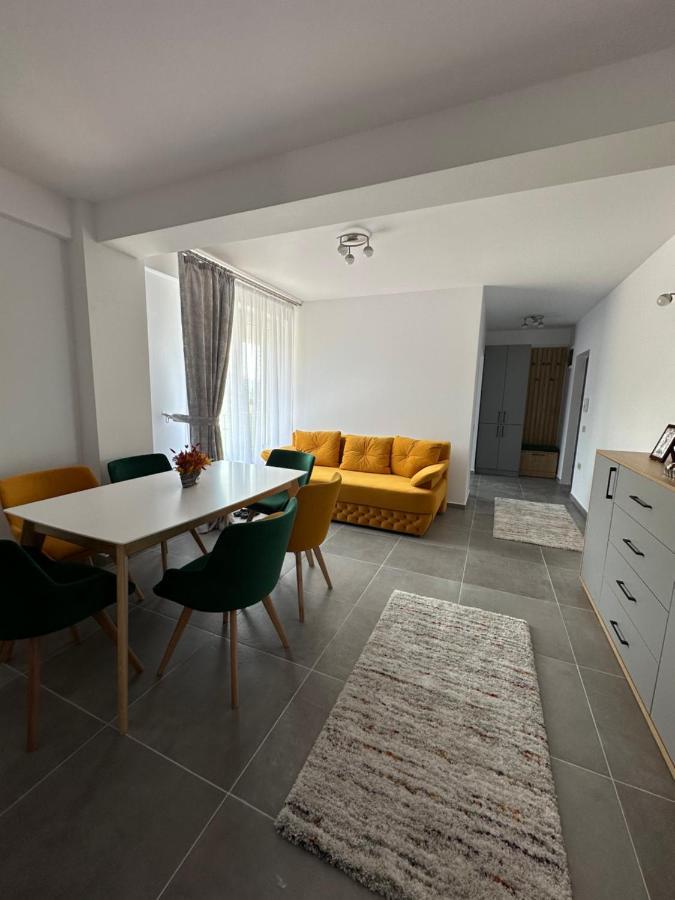 Apartamente Arinis Gura Humorului Εξωτερικό φωτογραφία