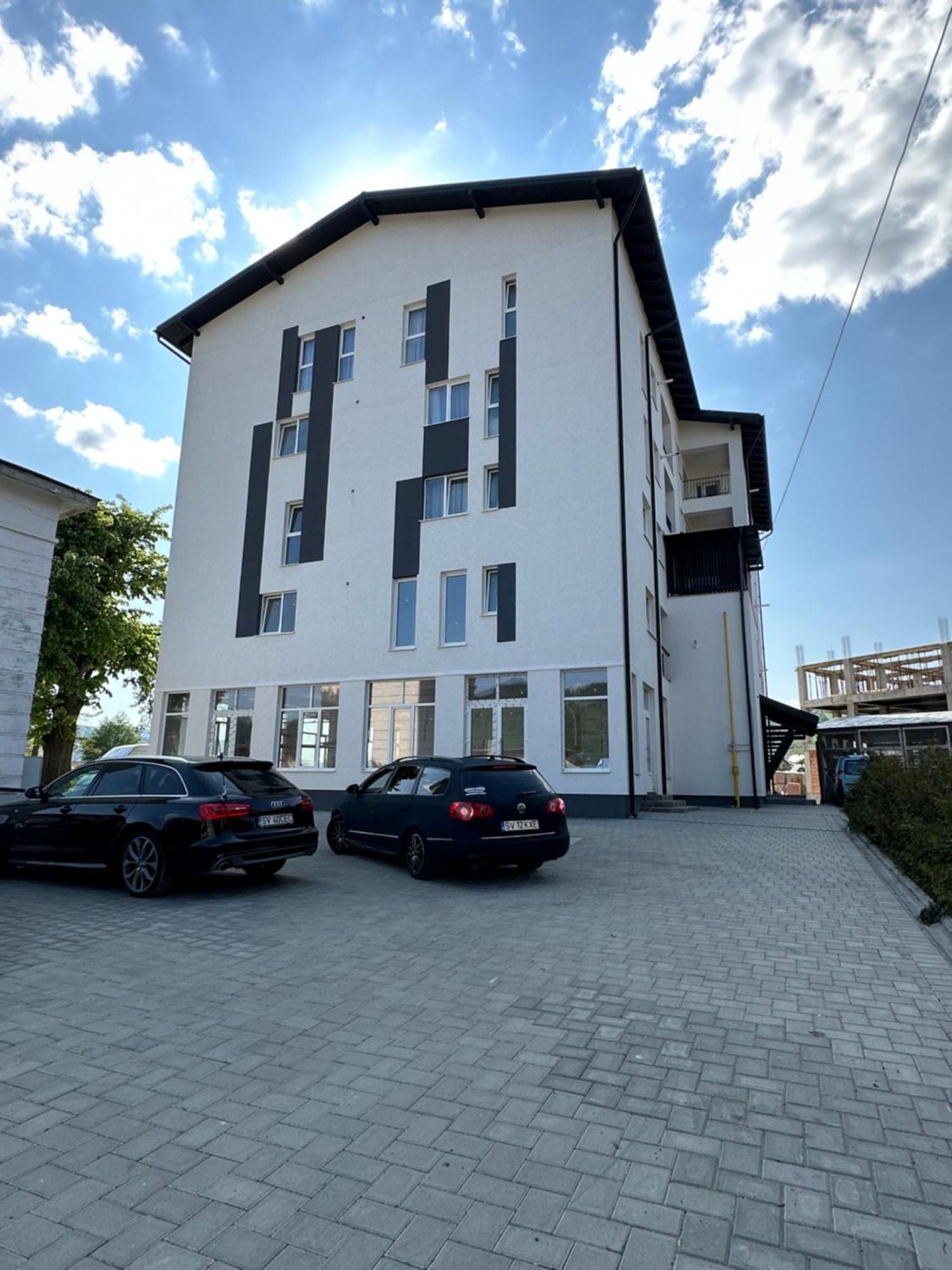 Apartamente Arinis Gura Humorului Εξωτερικό φωτογραφία